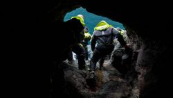 Fotografía: Hasta nos metimos en una cueva en la excursión