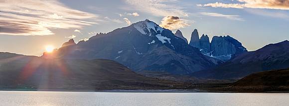 Anochecer en Torres del Paine, Chile
