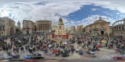 Fotografía: Así está la plaza de la virgen el día después en 360 grados