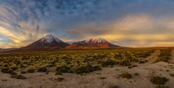 Espectaculares anocheceres con el Licancabur de 6000 metros