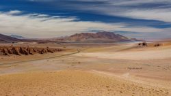 Mirador a la caldera de la Pacana, una de las más grandes del mundo