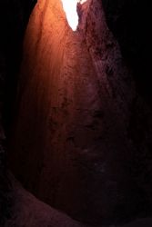 Siguiendo un poco más arriba del valle arcoiris se llega a una especie de Antelope Canyon