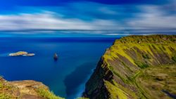 Las islas de Tangata matu islets and Rano Kau ultra long exposure in Rapa Nui