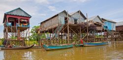 Kampong phluk, Casas sobre agua