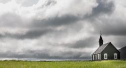 Iglesia de madera en Budir, Islandia