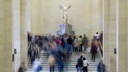 La Victoria de Samotracia en el Louvre