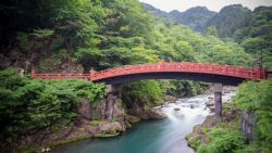 Puente sagrado Shinkyo en Nikko