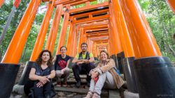El acceso a Fushimi Inari es libre y abierto 24h, no te pierdas la noche