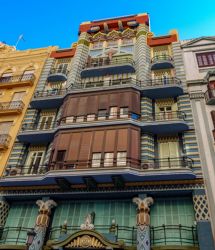 Fotografía: Casas de formas y colores de fantasia en Valencia